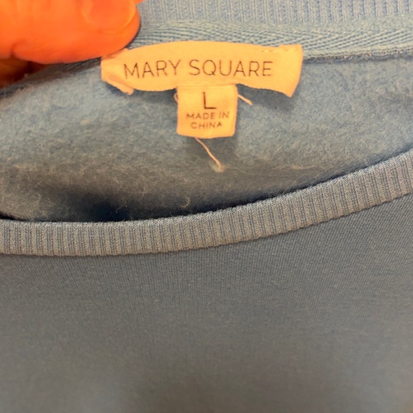 Blue Sweatshirt and Shorts Set - Picture 2 of 7